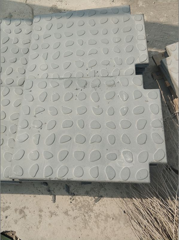 復合電纜溝蓋板多少錢？