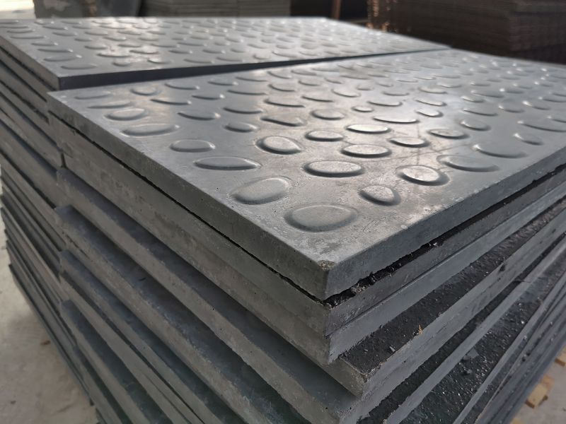 電纜溝蓋板安裝時應(yīng)注意什么