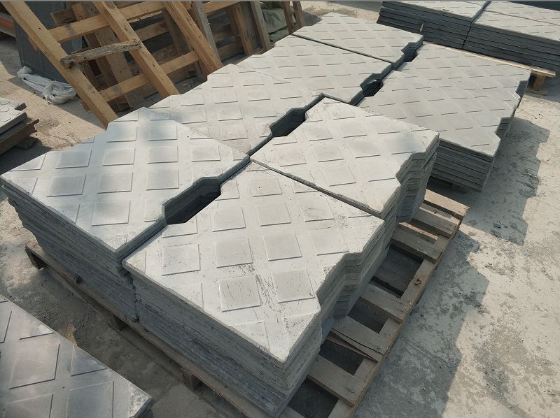 建設(shè)中電纜溝蓋板的保護